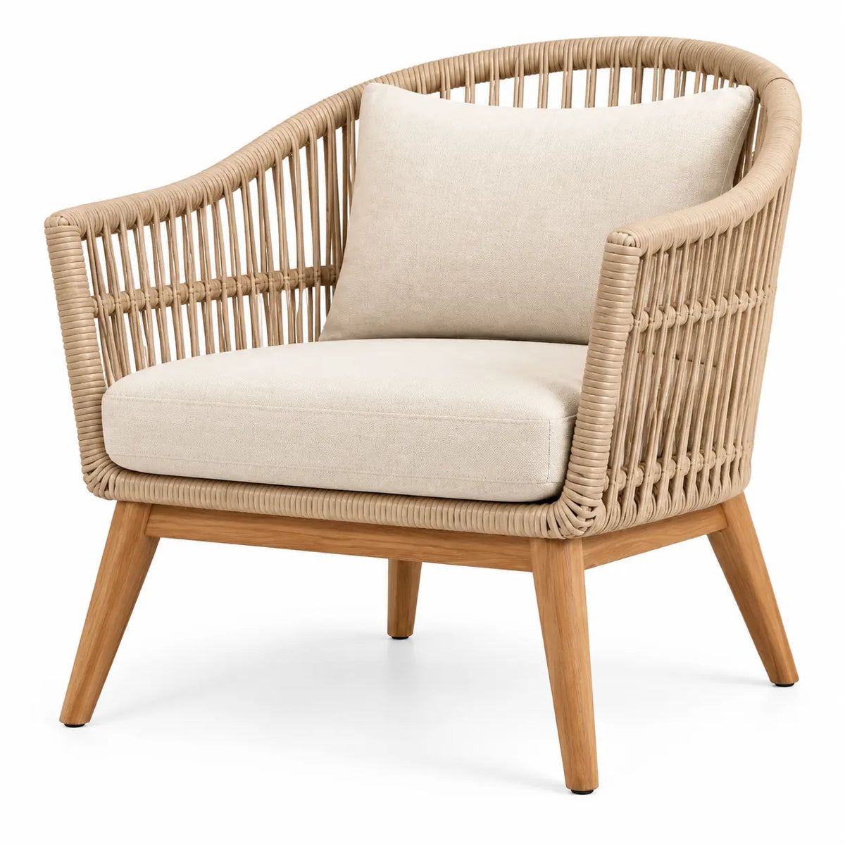 Sillón con estructura abierta con detalles de entramado, beige y marrón